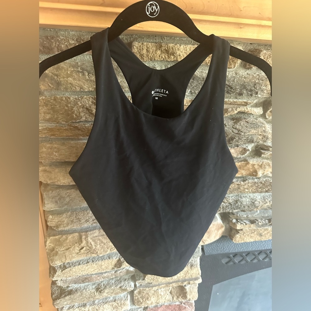 Athleta black women’s size med sports bra